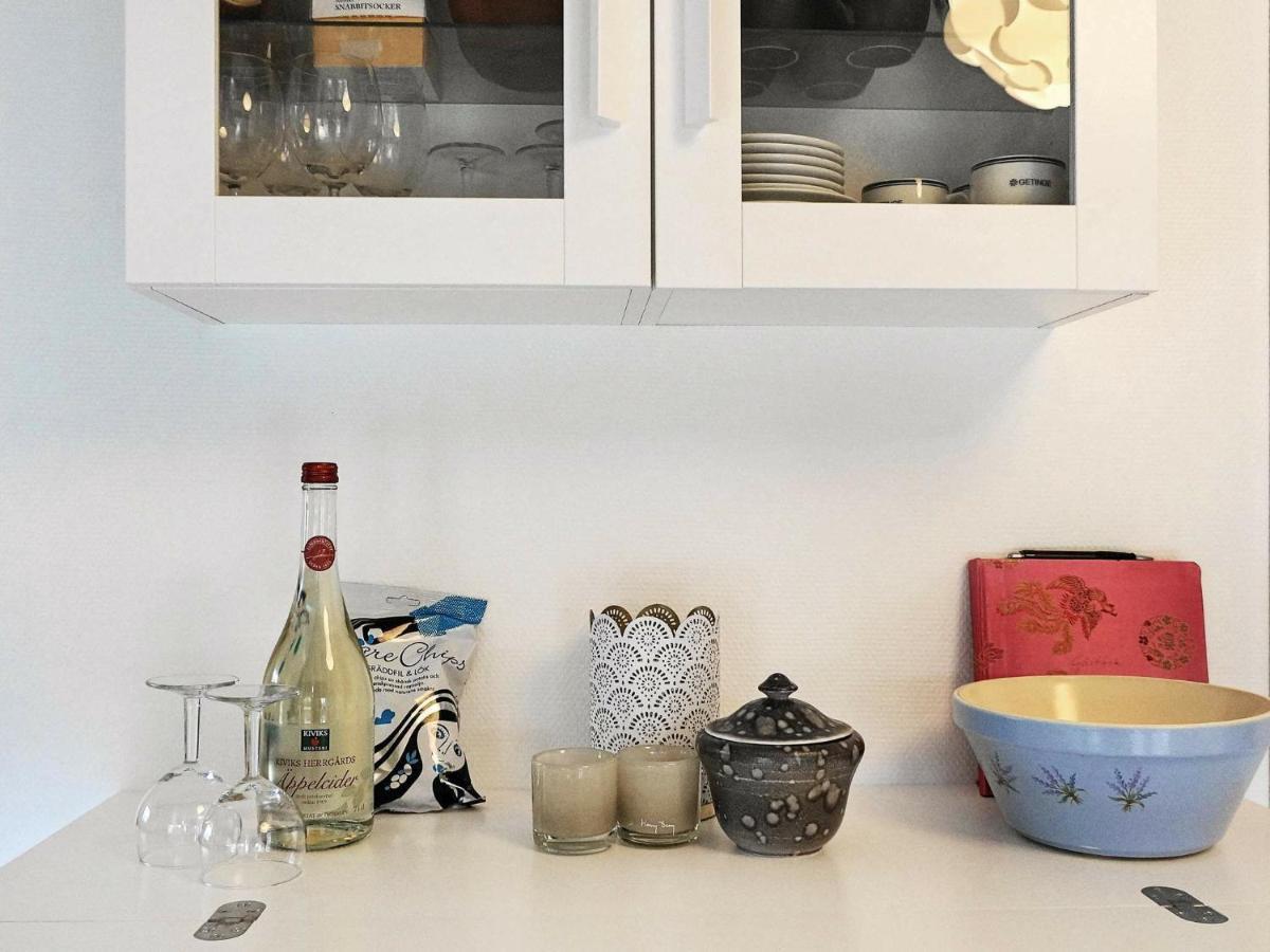 4 Person Holiday Home In Sk Rhamn Skärhamn Habitación foto