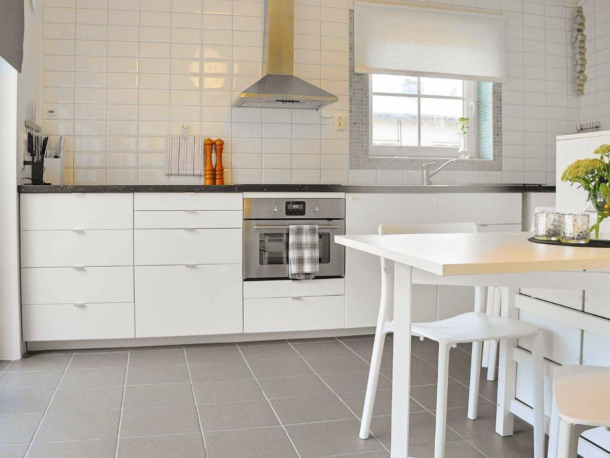 4 Person Holiday Home In Sk Rhamn Skärhamn Exterior foto